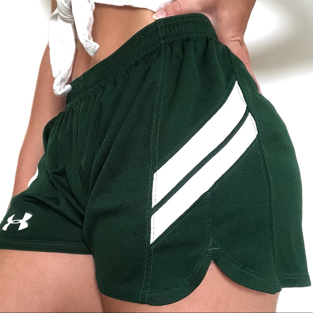 ✨ Under Armour Dark Green Running Shorts ✨